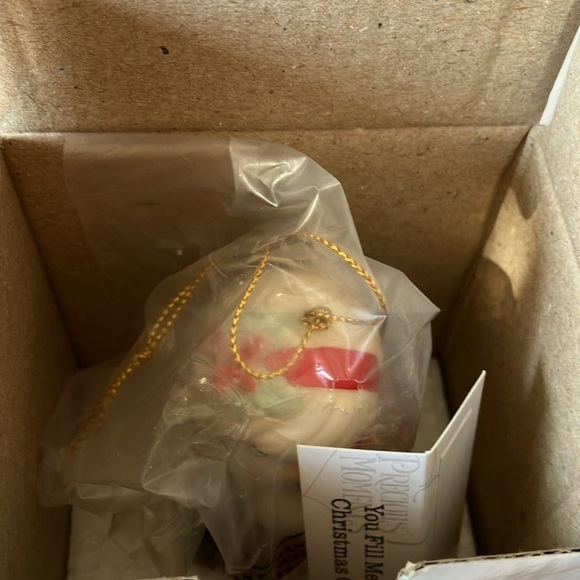 Precious Moments: Girl- You fill me with Christmas cheer- 2021 Ornament - Picture 13 of 16